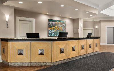 Grand Hotel & Conference Centre Calgary Airport, an Ascend Collection Hotel