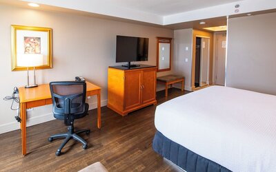 Grand Hotel & Conference Centre Calgary Airport, an Ascend Collection Hotel