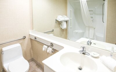 Grand Hotel & Conference Centre Calgary Airport, an Ascend Collection Hotel
