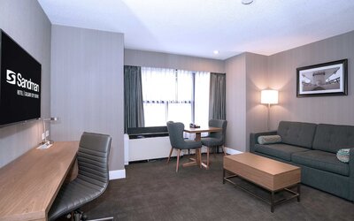 Sandman Signature Calgary Downtown Hotel