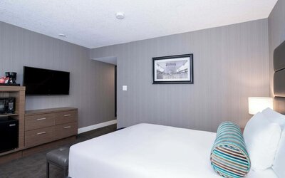 Sandman Signature Calgary Downtown Hotel