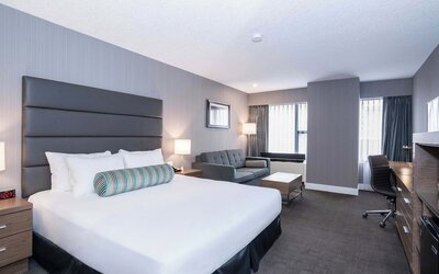 Sandman Signature Calgary Downtown Hotel