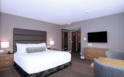 Sandman Signature Calgary Downtown Hotel