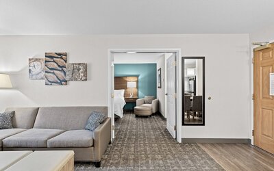Staybridge Suites Calgary Airport by IHG