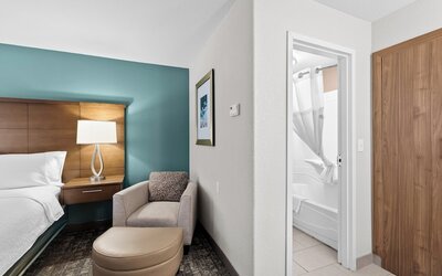 Staybridge Suites Calgary Airport by IHG