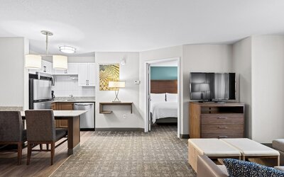 Staybridge Suites Calgary Airport by IHG