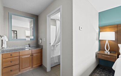 Staybridge Suites Calgary Airport by IHG