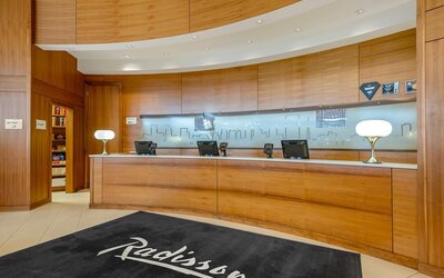 Radisson Hotel & Conference Centre Calgary Airport
