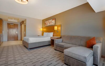 Radisson Hotel & Conference Centre Calgary Airport