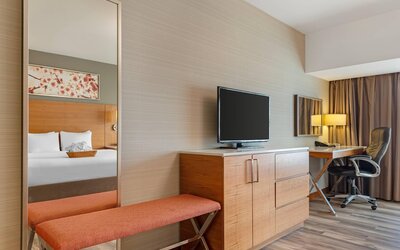 Radisson Hotel & Conference Centre Calgary Airport