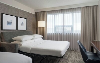 Sheraton Cavalier Calgary Hotel