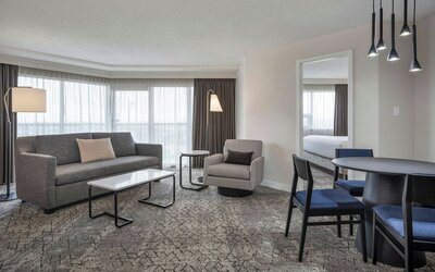 Sheraton Cavalier Calgary Hotel