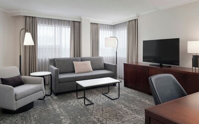 Sheraton Cavalier Calgary Hotel