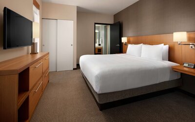Hyatt Place Calgary Airport