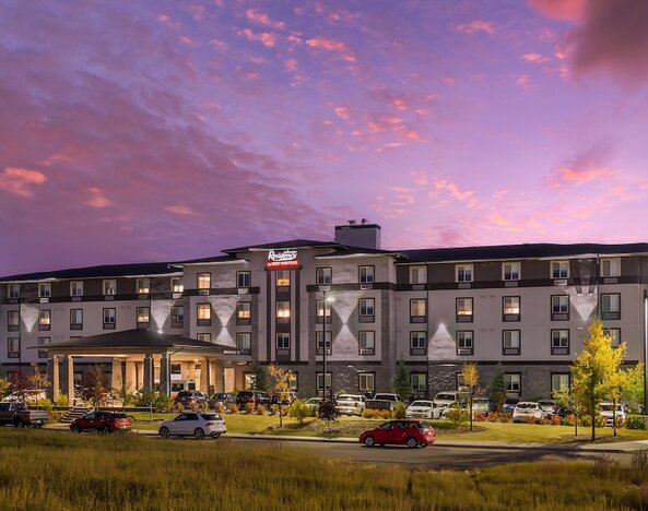 Executive Residency by Best Western Calgary City View North