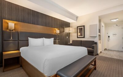 Executive Residency by Best Western Calgary City View North