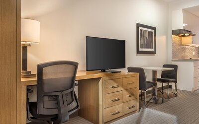 Executive Residency by Best Western Calgary City View North