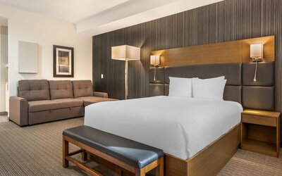 Executive Residency by Best Western Calgary City View North