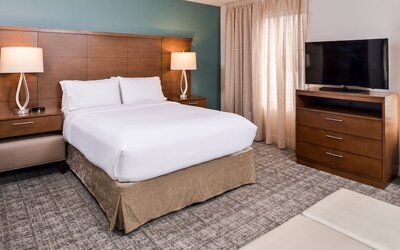 Staybridge Suites Indianapolis Downtown - Convention Center by IHG