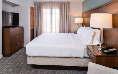Staybridge Suites Indianapolis Downtown - Convention Center by IHG
