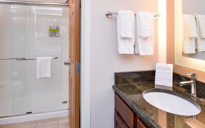 Staybridge Suites Indianapolis Downtown - Convention Center by IHG