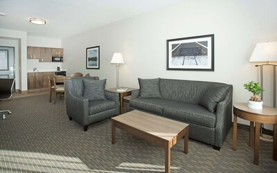 Wingate By Wyndham Calgary Airport