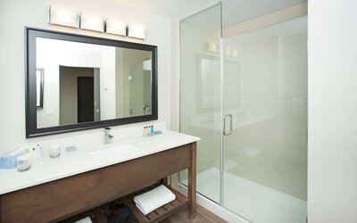 Wingate By Wyndham Calgary Airport
