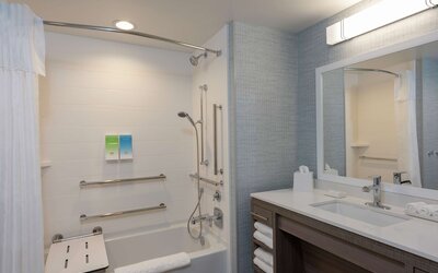 Home2 Suites by Hilton Indianapolis Airport