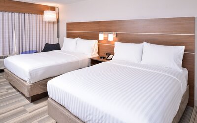 Holiday Inn Express & Suites Indianapolis Dtn-Conv Ctr Area by IHG