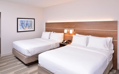 Holiday Inn Express & Suites Indianapolis Dtn-Conv Ctr Area by IHG