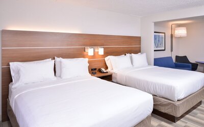 Holiday Inn Express & Suites Indianapolis Dtn-Conv Ctr Area by IHG