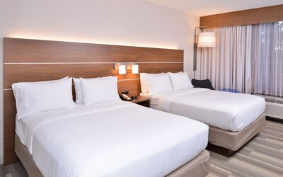 Holiday Inn Express & Suites Indianapolis Dtn-Conv Ctr Area by IHG