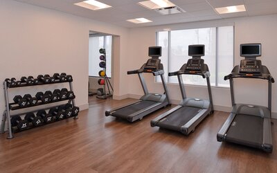 Holiday Inn Express & Suites Indianapolis Dtn-Conv Ctr Area by IHG