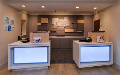 Holiday Inn Express & Suites Indianapolis Dtn-Conv Ctr Area by IHG