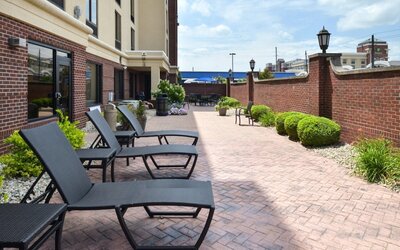 Holiday Inn Express & Suites Indianapolis Dtn-Conv Ctr Area by IHG