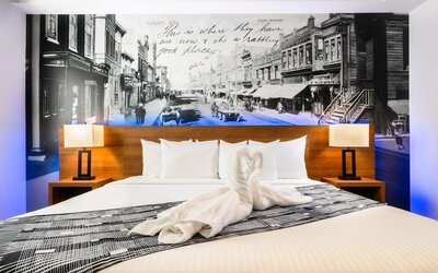 Acclaim Hotel By CLIQUE