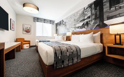 Acclaim Hotel By CLIQUE