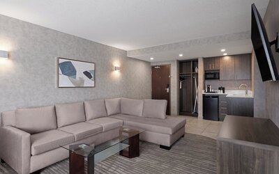 Holiday Inn Calgary-Airport by IHG