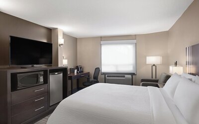 Holiday Inn Calgary-Airport by IHG