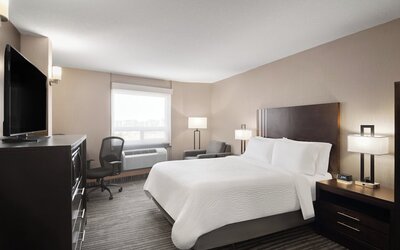 Holiday Inn Calgary-Airport by IHG