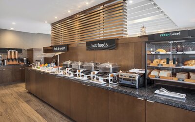Holiday Inn Calgary-Airport by IHG