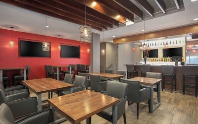 Holiday Inn Calgary-Airport by IHG
