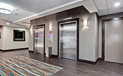Best Western Plus Port O'Call Hotel