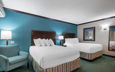 Best Western Plus Port O'Call Hotel