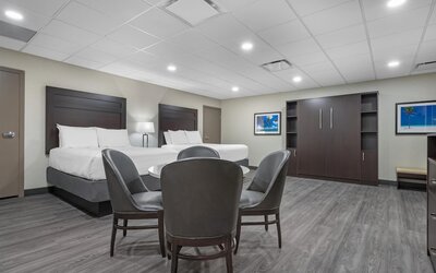 Best Western Plus Port O'Call Hotel