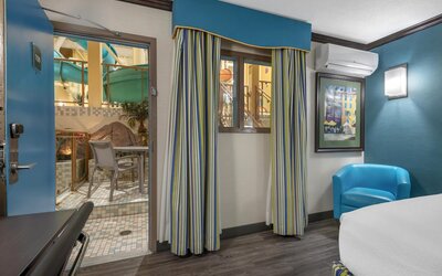Best Western Plus Port O'Call Hotel