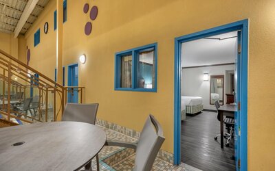 Best Western Plus Port O'Call Hotel