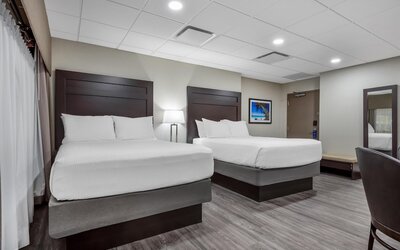 Best Western Plus Port O'Call Hotel