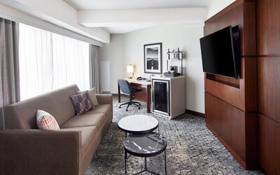 Sheraton Indianapolis Hotel at Keystone Crossing