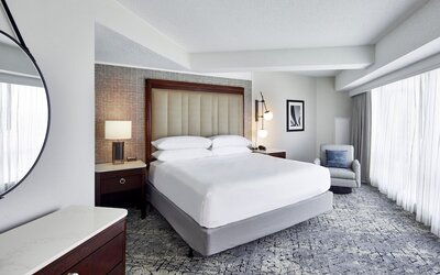 Sheraton Indianapolis Hotel at Keystone Crossing